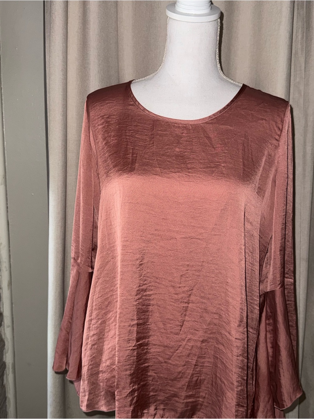 Socialite Satin-Look Tunic Top in Dusty Rose